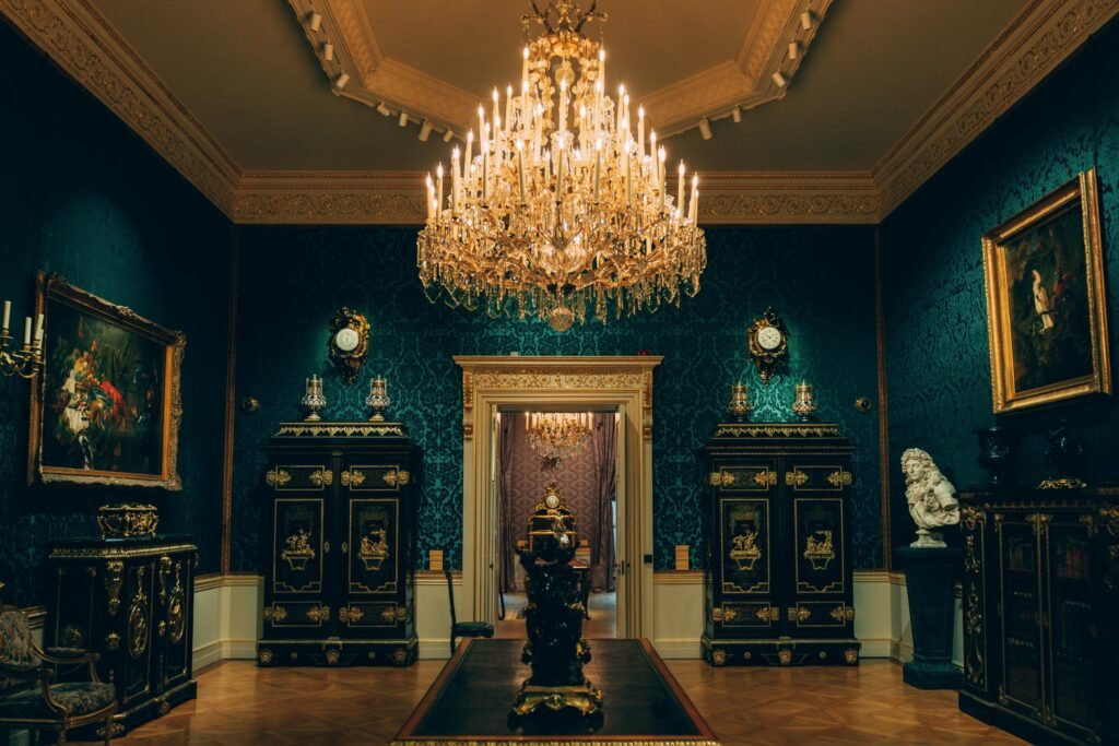 Luxurious vintage room featuring an ornate chandelier and classic furnishings in a Athens palace.